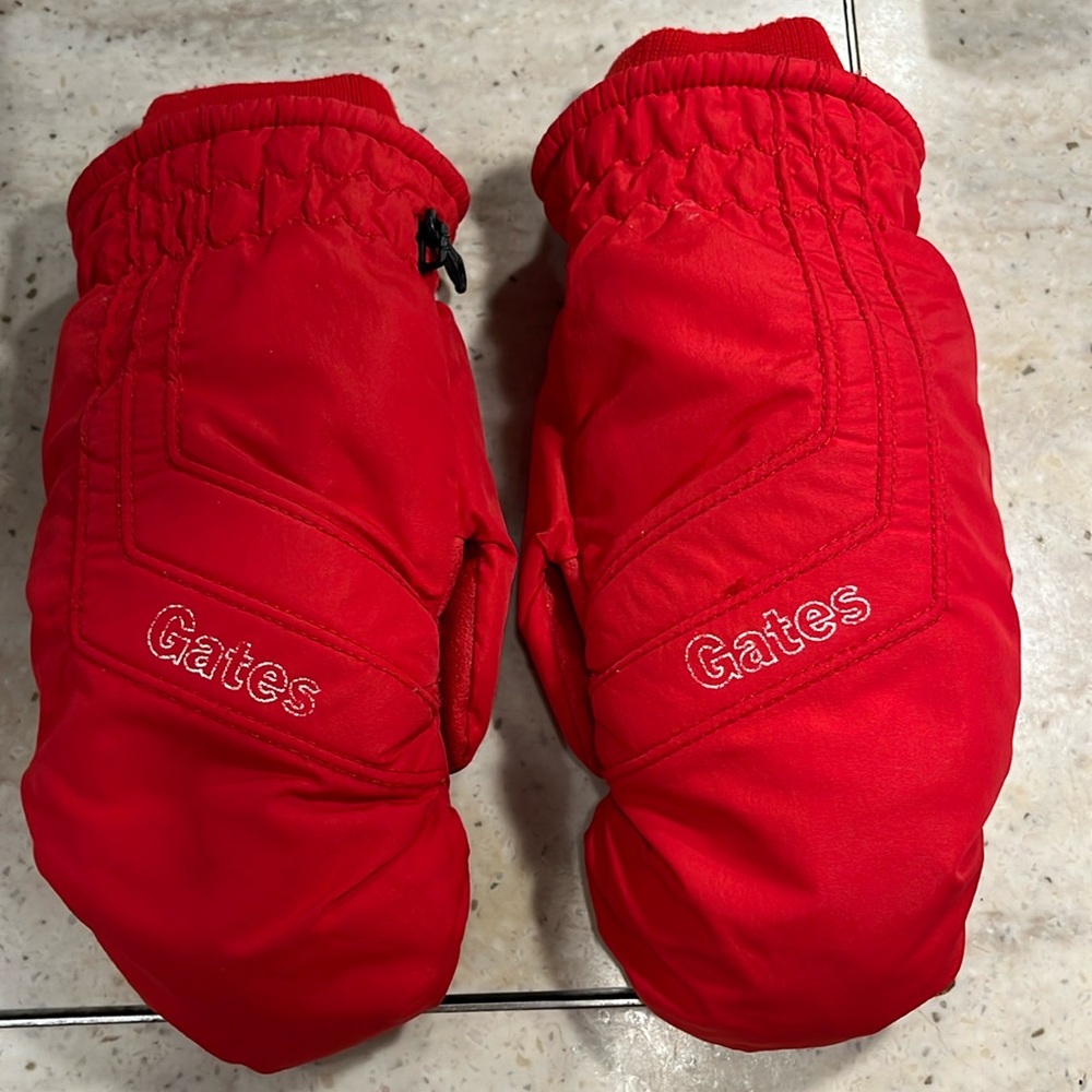 Gates  Mittens
